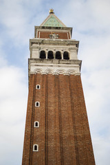 Fototapeta na wymiar Campanile di Piazza San Marco - Venezia