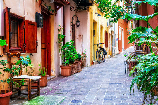 Fototapeta traditioanl colorful narrown streets of Greek town Rethymno, Crete island