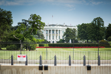 White house, the seat of the president of USA, protected by heavy fence and wall, Washingtron, DC