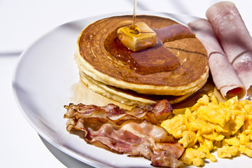 Hotcakes and honey