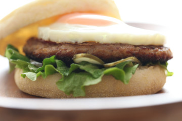 イングリッシュマフィンバーガー