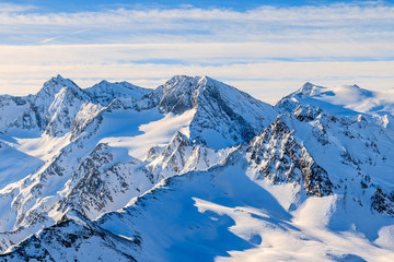Fototapeta na wymiar View of mountains in Obergurgl-Hochgurgl ski area on beautiful sunny winter day, Tirol, Austria