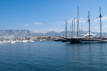 Fototapeta na wymiar Sailboats in Alimos Marina