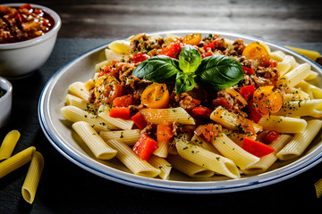 Pasta with meat, tomato sauce and vegetables