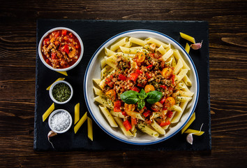 Pasta with meat, tomato sauce and vegetables
