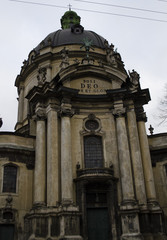 Fototapeta na wymiar LVIV, UKRAINE: Dominican cathedral in Lviv, Old Town