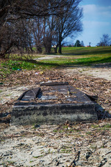 Naklejka premium abandoned and damaged boat
