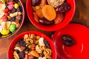 dried and fresh fruits