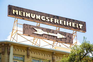 Obraz premium Schild 295 - Meinungsfreiheit