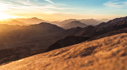 Fototapeta na wymiar Beautiful scenery, the sunrise in the mountains of Egypt