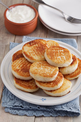 Syrniki, Russian cheese pancakes