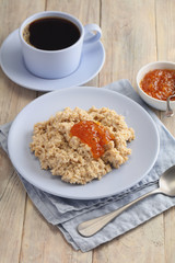 Oatmeal porridge with jam