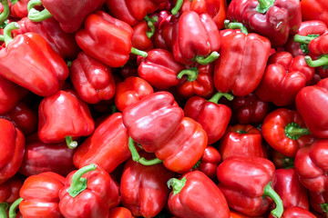 Obraz na płótnie Canvas ripe red pepper on the market