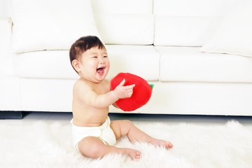 裸の赤ちゃん