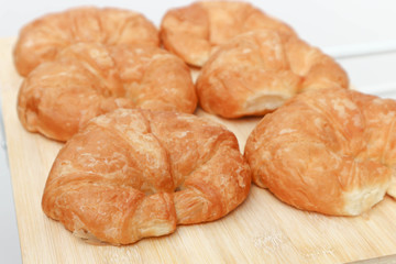 croissant or french bread