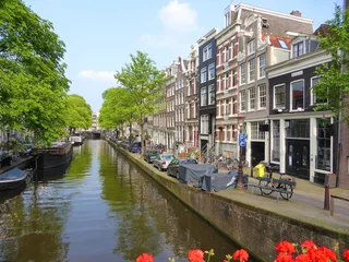 Fotobehang Maisons et canal de Bloemgracht dans le quartier du Jordaan à Amsterdam (Pays-Bas) © Florence Piot