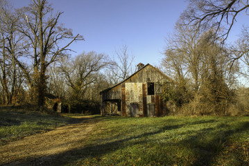 Abandoned barn in Warren County Missouri 