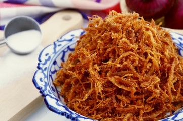 dried shredded pork with sugar and red onion