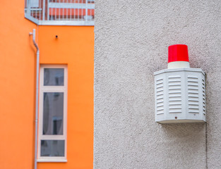 Alarmanlage an einem Haus
