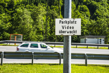 Parking allemand/parking avec surveillance vidéo