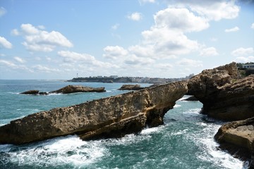 vue du rocher du diable à biarritz