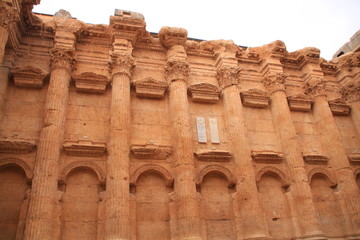 dans le temple de Bacchus