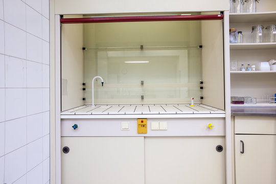 lab ventilation cabinet