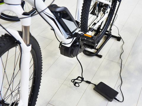 Charge battery electric bike