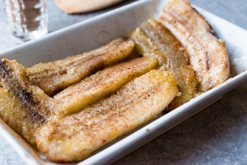 Homemade Sauteed Bananas with Cinnamon Powder
