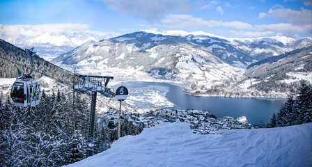 Fototapeta na wymiar Winter landscape of Zell am See in Austria. 