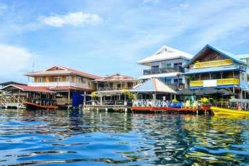 Fototapeta premium Houses of typical construction on the sea in Bocas del Toro
