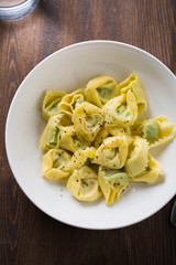 Tortellini with pepper and oil