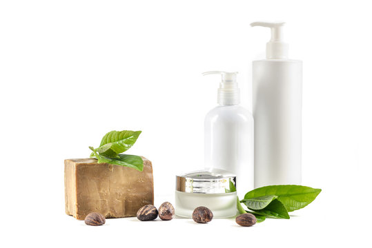 Shea Butter nuts and leave, with cosmetic products