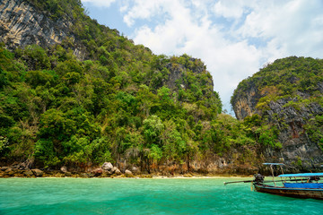 Fototapeta na wymiar Beautiful landscape with rocks, cliffs, tropical beach. Krabi, Thailand.