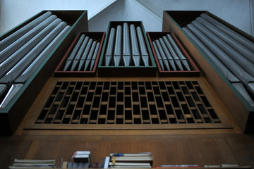 details einer kirchenorgel 