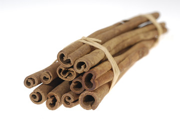  cinnamon isolated on white
