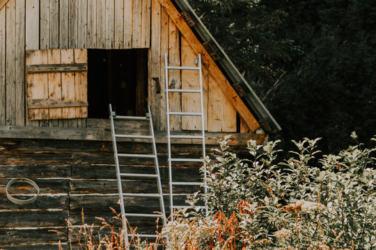 Tourist house with side staircase in the woods