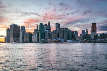 Fototapeta premium Skyline of Manhattan after sunset, View from Brooklyn side, New York, USA