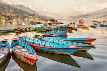 Fototapete Nepal Boote auf dem Fewa-See, Pokhara, Nepal