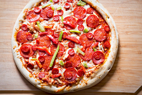 Double Pepperoni & Green Pepper Pizza