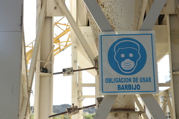 cartel de uso de elementos de protección personal