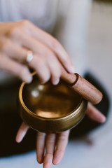 tibetan meditation singing bowl