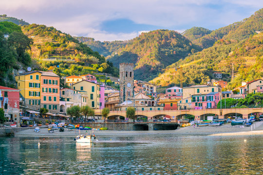 Fototapeta Monterosso al Mare, old seaside villages of the Cinque Terre in Italy