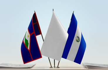 Flags of Sint Eustatius and El Salvador with a white flag in the middle