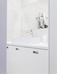 white bath room