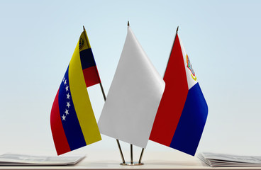 Flags of Venezuela and Sint Maarten with a white flag in the middle