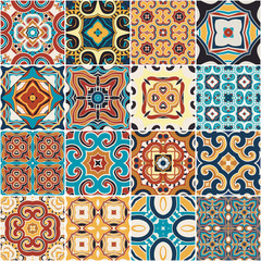Traditionele sierlijke Portugese decoratieve tegels azulejos.
