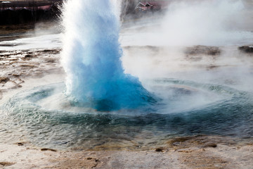 Naklejka na ściany i meble Outbreak of Icelands geyser Strokkur