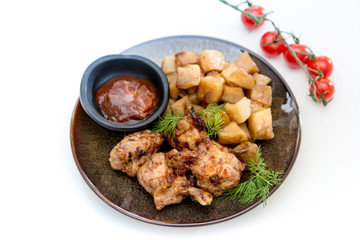 roasted sleeves chicken with potatoes and barbecue sauce