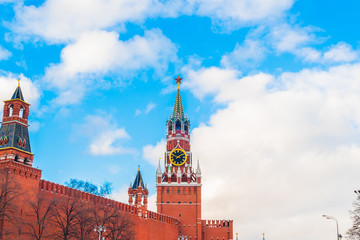 Fototapeta premium View of the Red Square and the Spassky tower winter sunset